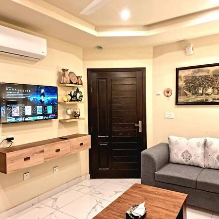 Comfortable & Lovely 1 Bed Apt In Bahria Town Rawalpindi Luaran gambar